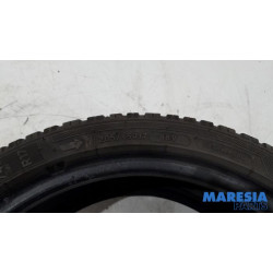 Peugeot - 207 - Pneu