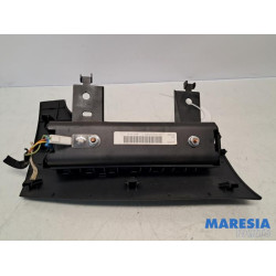 Peugeot - 207 - Airbag knie links