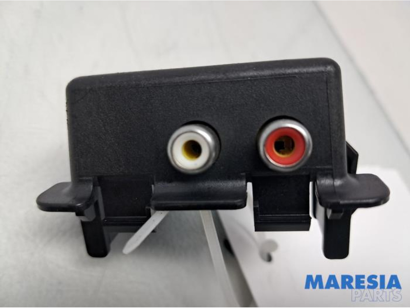 Peugeot - 207 - AUX/USB aansluiting