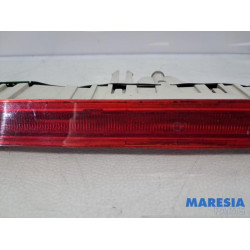 Peugeot - 207 - Extra Remlicht midden