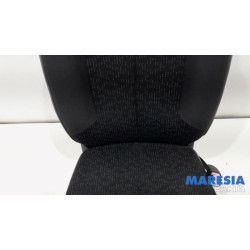 Peugeot - 107 - Seat, right