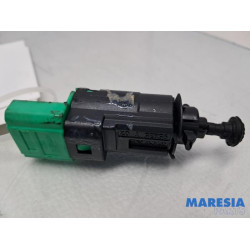 Peugeot - 207 - Bremslicht Schalter