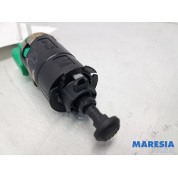 Peugeot - 207 - Bremslicht Schalter