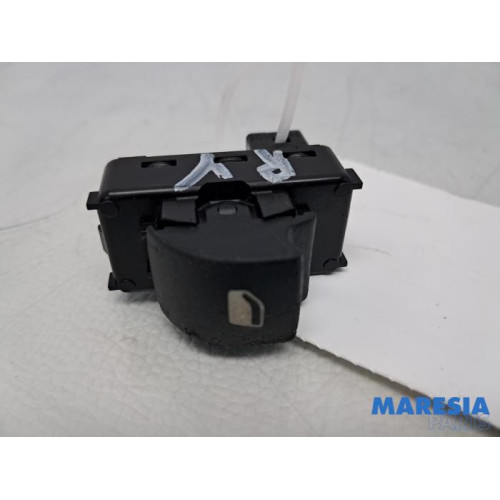 Peugeot - 207 - Elektrisches Fenster Schalter