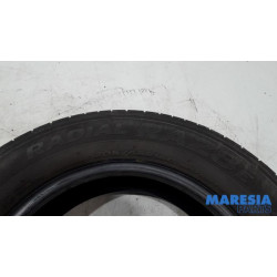 Renault - Trafic - Pneu