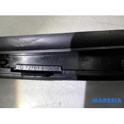 Renault - Trafic - Voorruitlijst