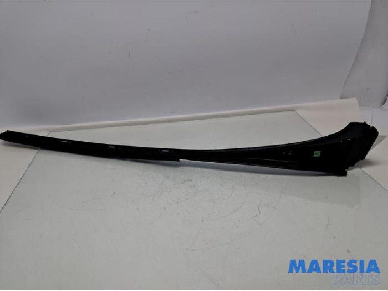 Renault - Trafic - Voorruitlijst