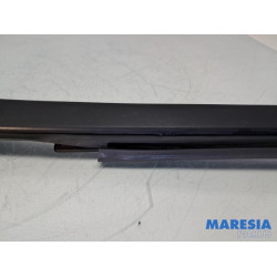 Renault - Trafic - Voorruitlijst