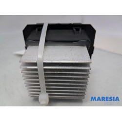 Renault - Trafic - Kachel Weerstand