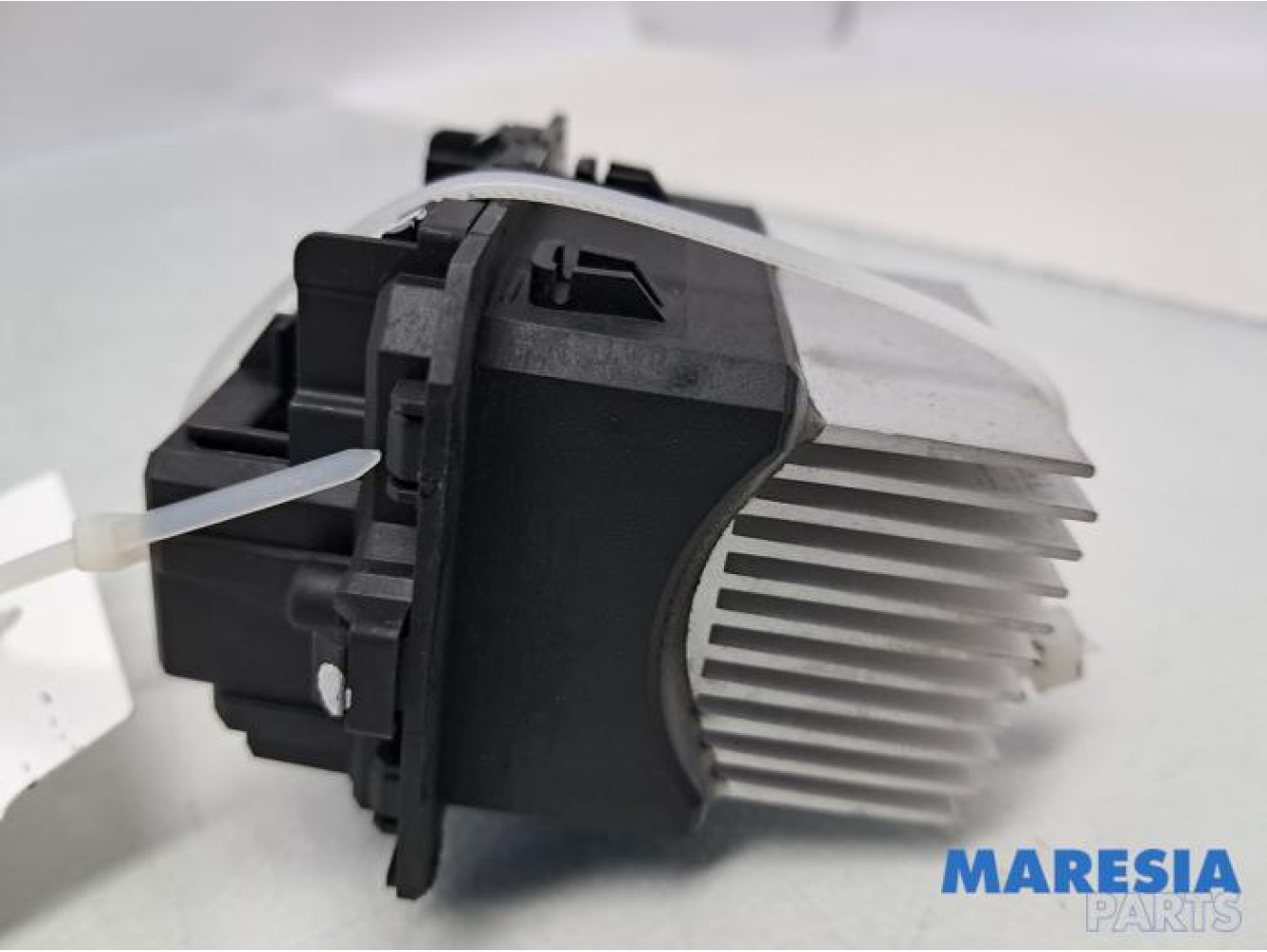 Renault - Trafic - Kachel Weerstand