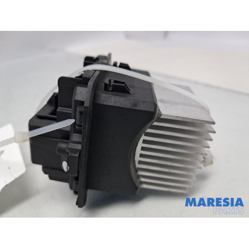 Renault - Trafic - Heater resistor