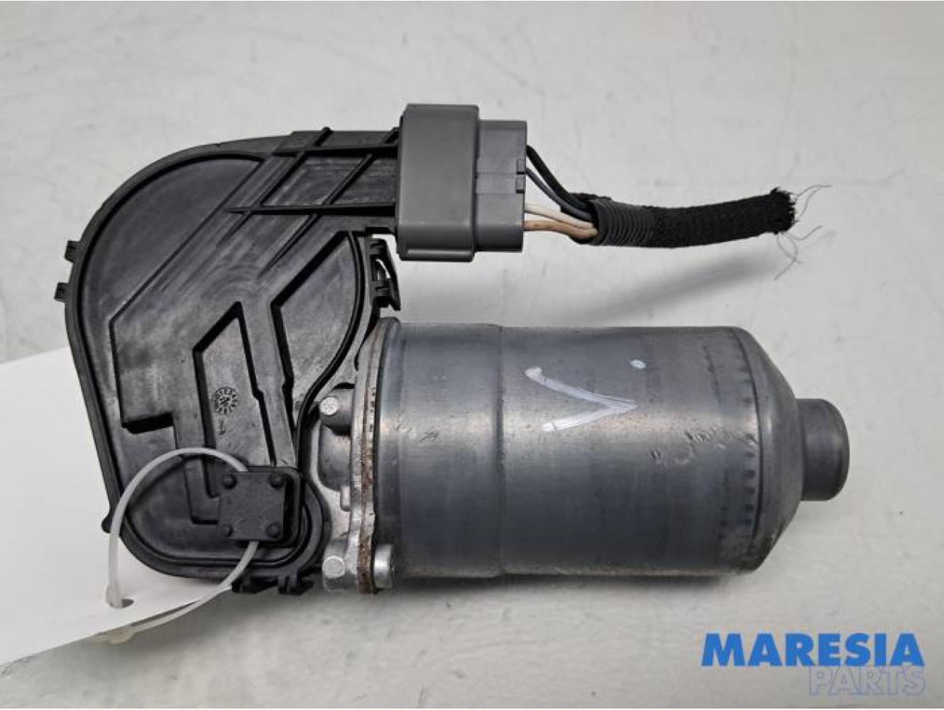 Renault - Trafic - Scheibenwischermotor vorne