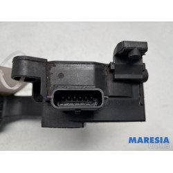 Renault - Trafic - Gaspedal