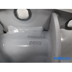 Renault - Trafic - Scharnier deur rechts-achter
