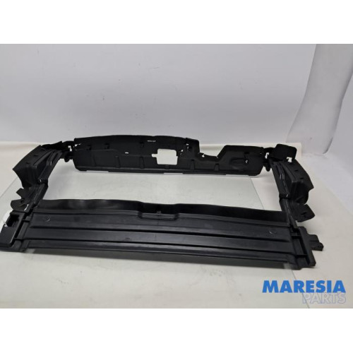 Renault - Trafic - Luchtgeleider