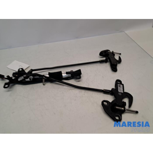 Peugeot - 207 - Cabriodach Verriegelung