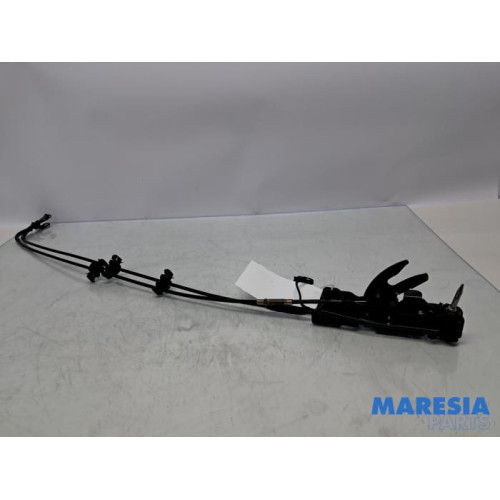 Peugeot - 207 - Cabriodach Verriegelung