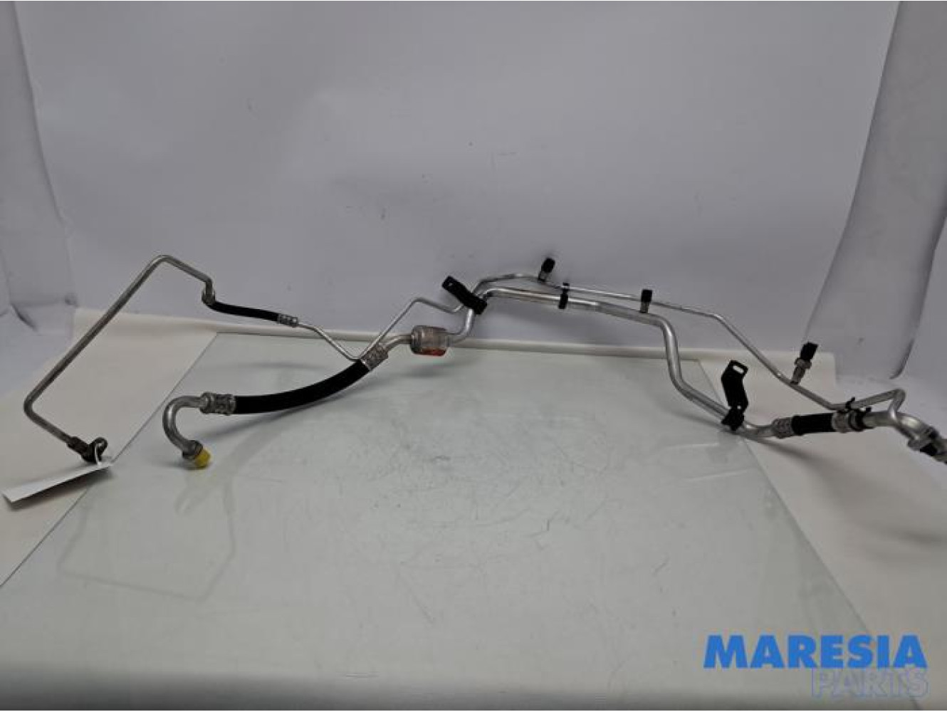 Peugeot - 207 - Airco Leiding