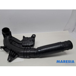 Renault - Trafic - Aanzuigslang Lucht