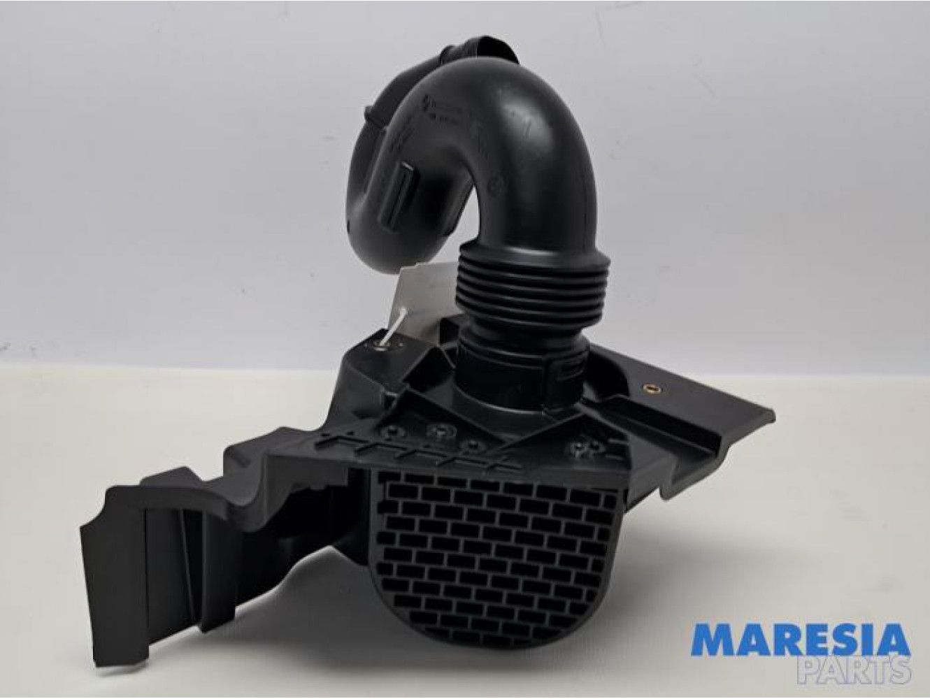 Renault - Trafic - Aanzuigslang Lucht