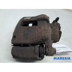 Peugeot - 207 - Bremszange rechts vorne