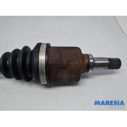 Peugeot - 207 - Front drive shaft, left