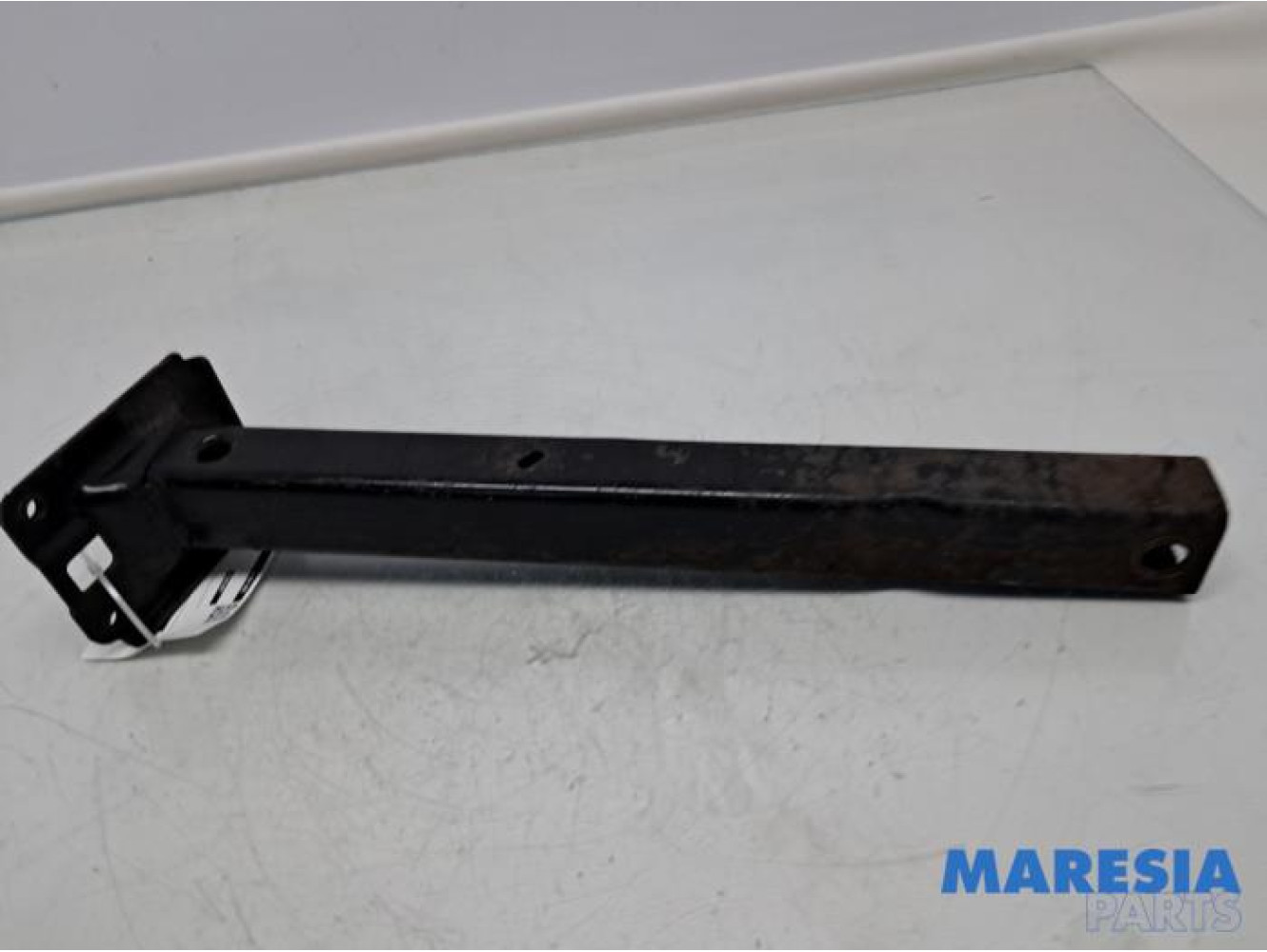 Peugeot - 207 - Frontdeel steun