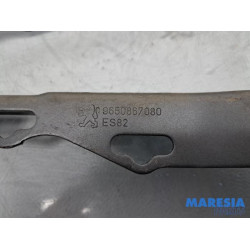 Peugeot - 207 - Motorkap Scharnier