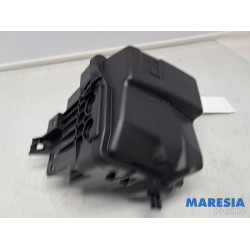 Peugeot - 207 - Fuse box