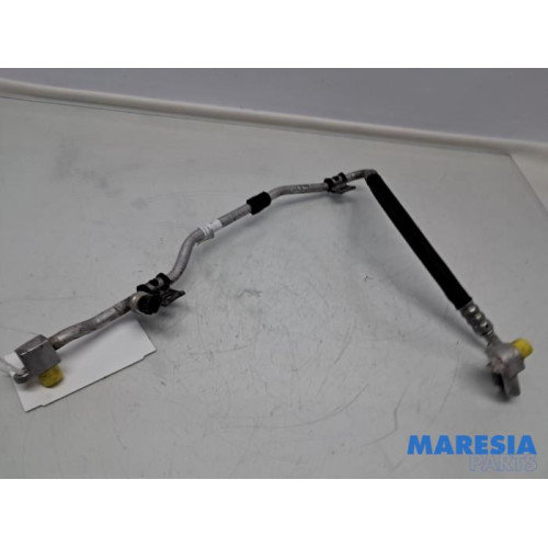 Renault - Trafic - Airco Leiding