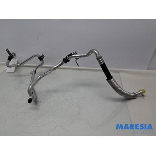 Renault - Trafic - Airco Leiding