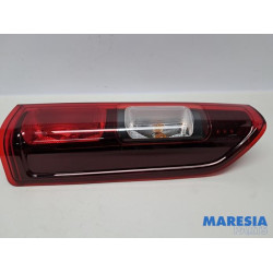 Renault - Trafic - Feu arrière droit