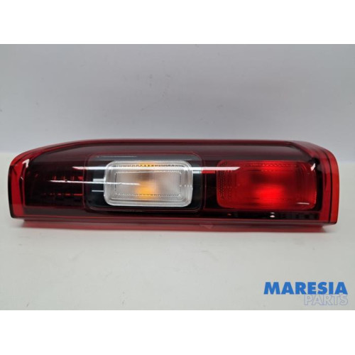 Renault - Trafic - Achterlicht rechts