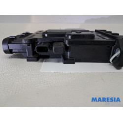 Renault - Trafic - Spannungsregler