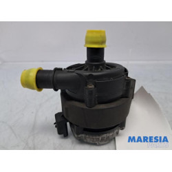 Renault - Trafic - Water pump