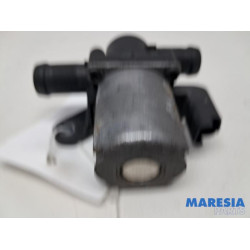 Renault - Trafic - Additional water pump