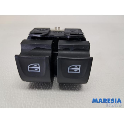 Renault - Trafic - Electric window switch