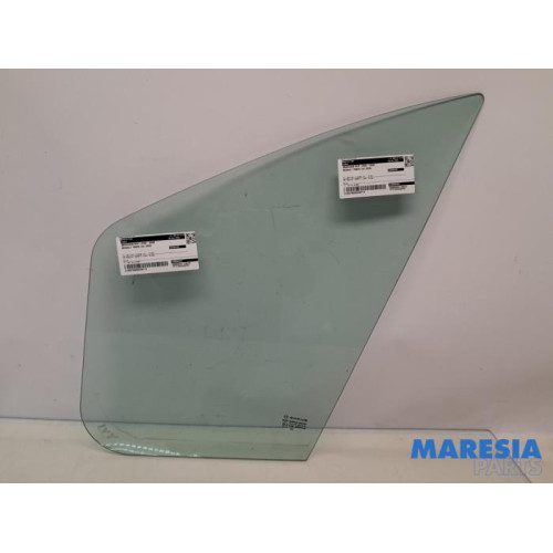 Renault - Trafic - Quarter light, front left