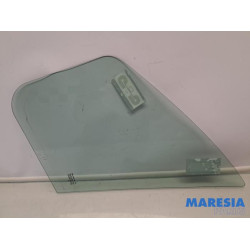 Renault - Trafic - Driehoeks Ruit rechts-voor