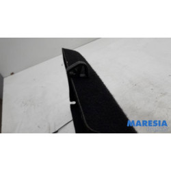 Peugeot - 107 - Hutablage