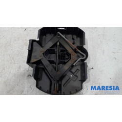 Citroen - C4 Grand Picasso - Krikset + reservewiel