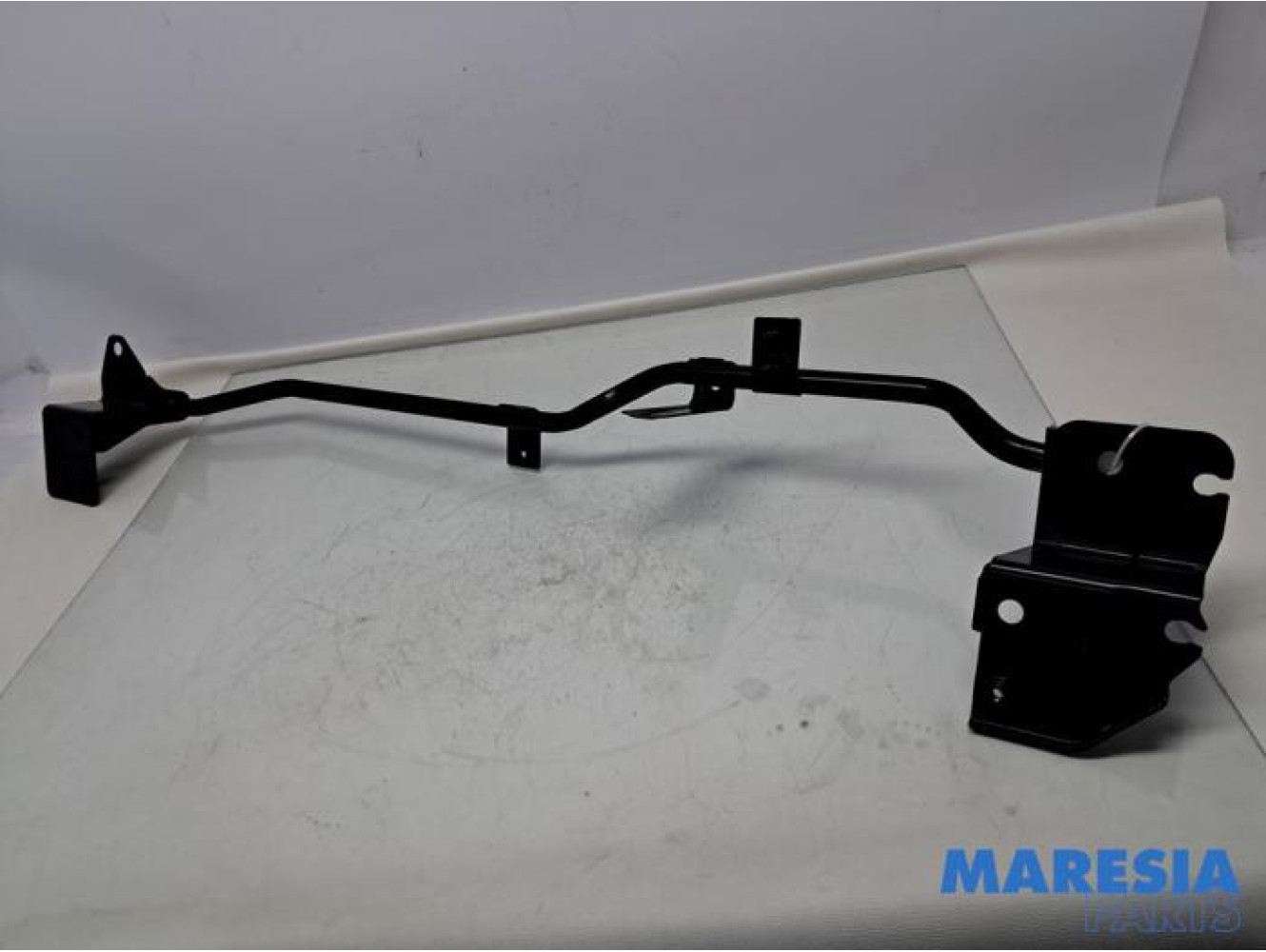 Renault - Trafic - Radiatorbalken