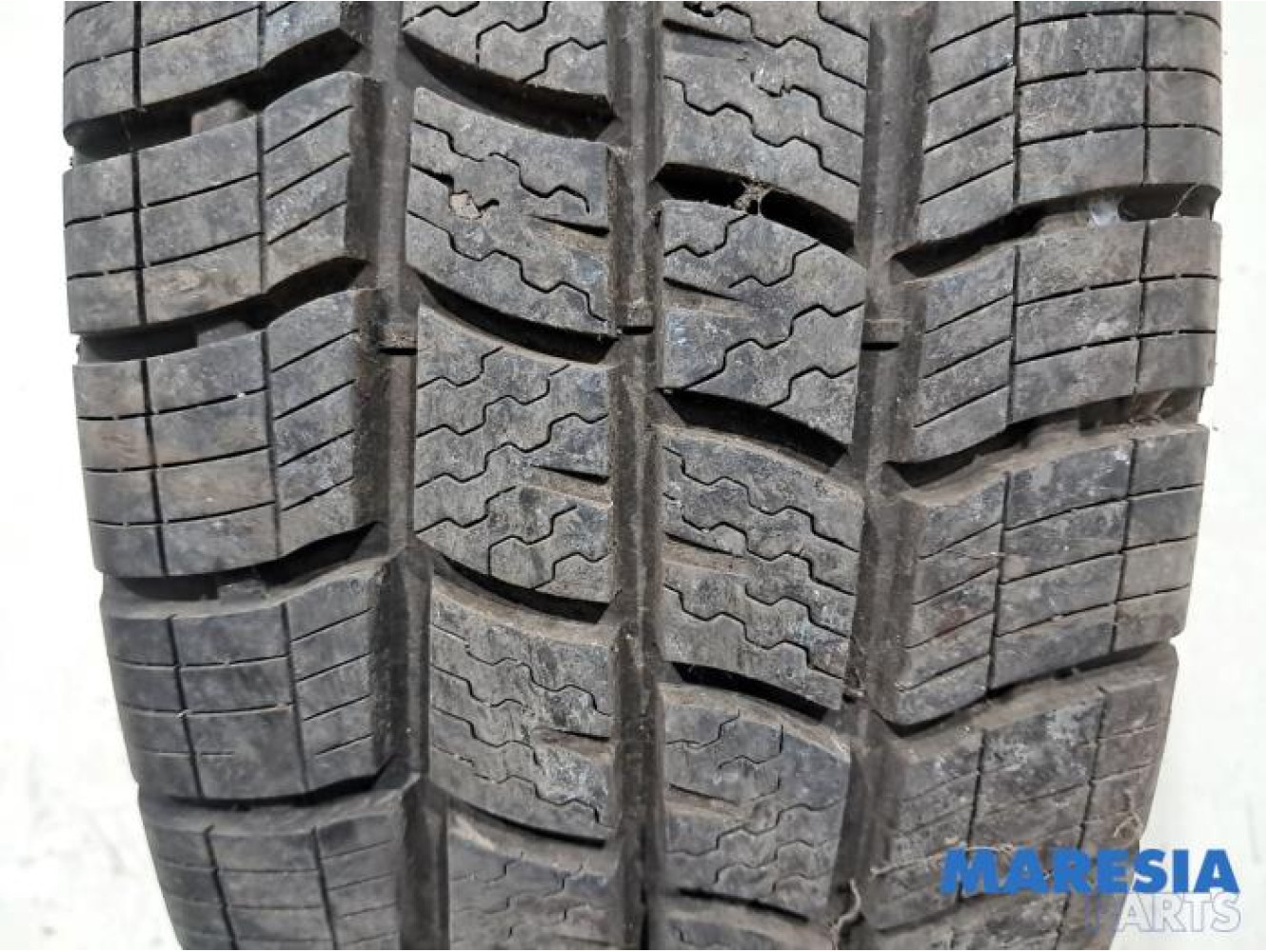 Opel - Vivaro - Reifen