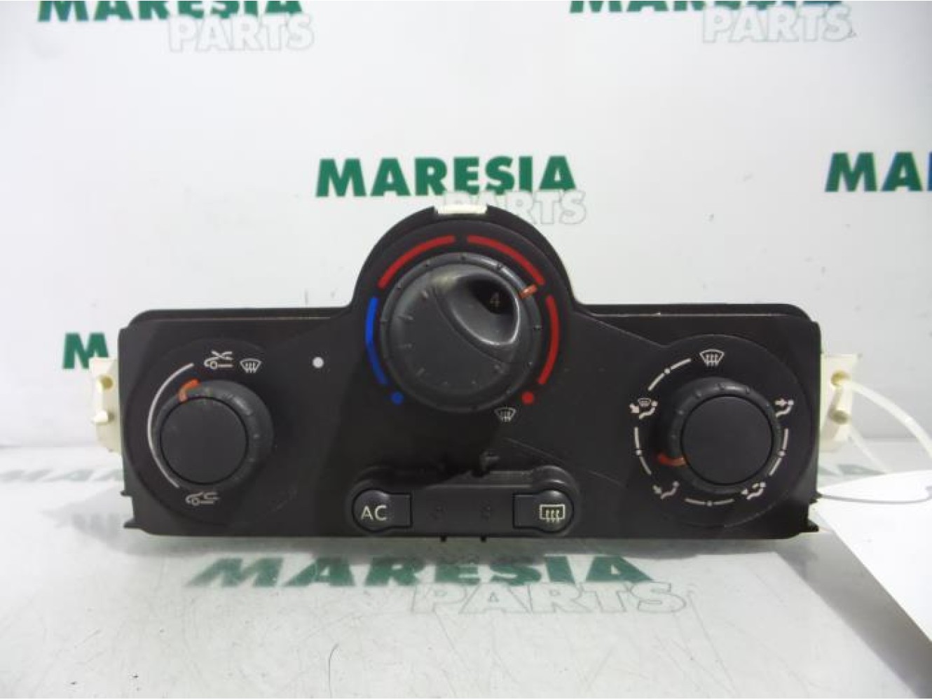 Renault - Megane - Heater control panel