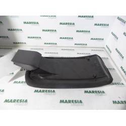 Renault - Megane - Armrest