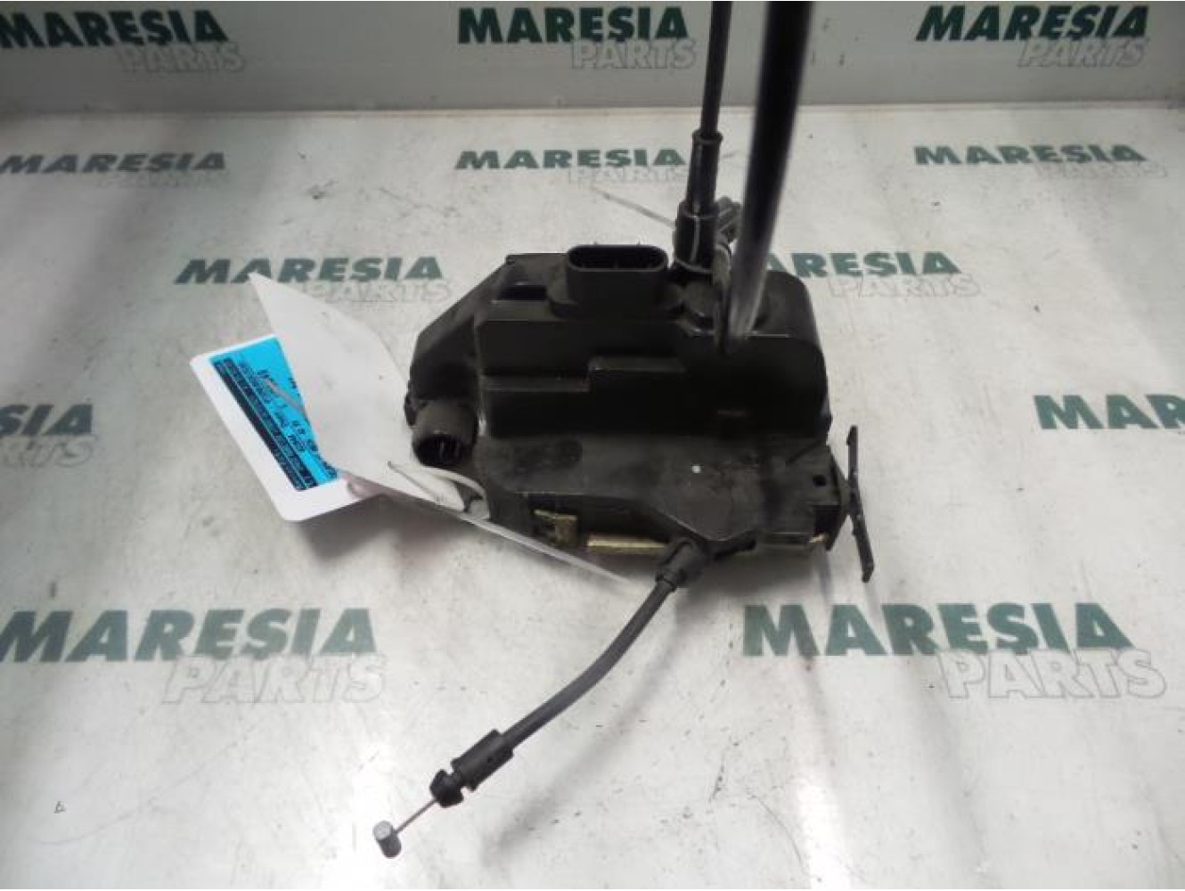 Renault - Megane - Front door lock mechanism 4-door, right