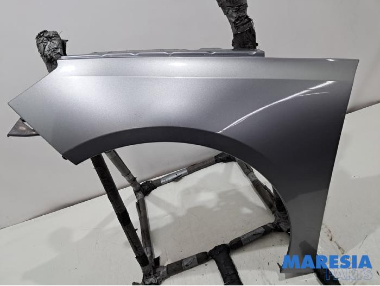 Peugeot - 308 - Front wing, left