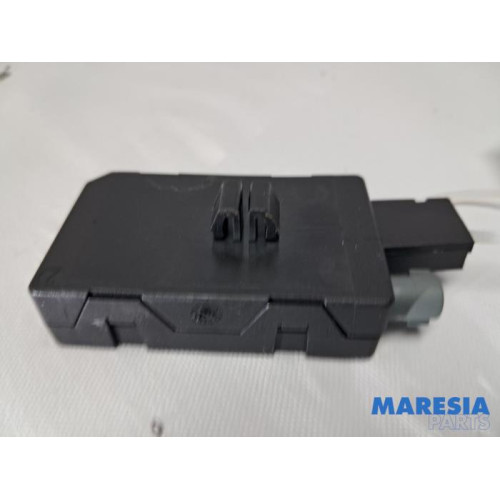 Citroen - C4 Grand Picasso - Antenne amplificateur