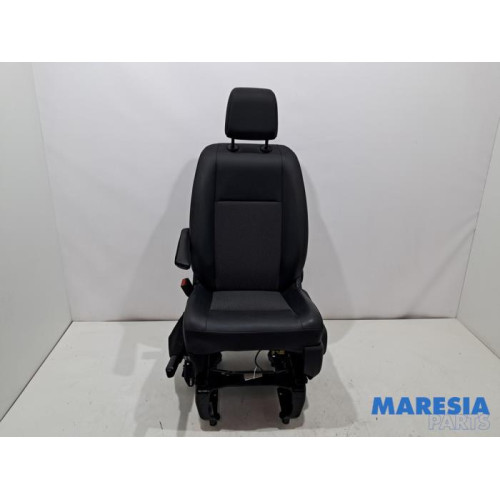 Opel - Vivaro - Seat, left