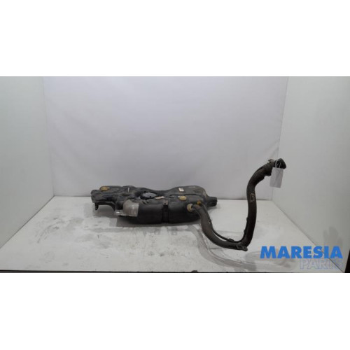 Peugeot - 308 - Tank